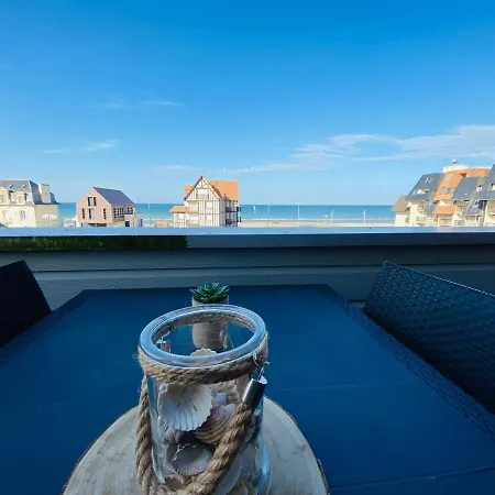 Апартаменты Le Balbec Vue Sur *