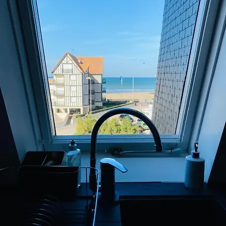 Апартаменты Le Balbec Vue Sur *