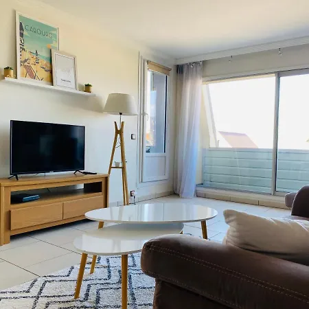 Апартаменты Le Balbec Vue Sur Кабур